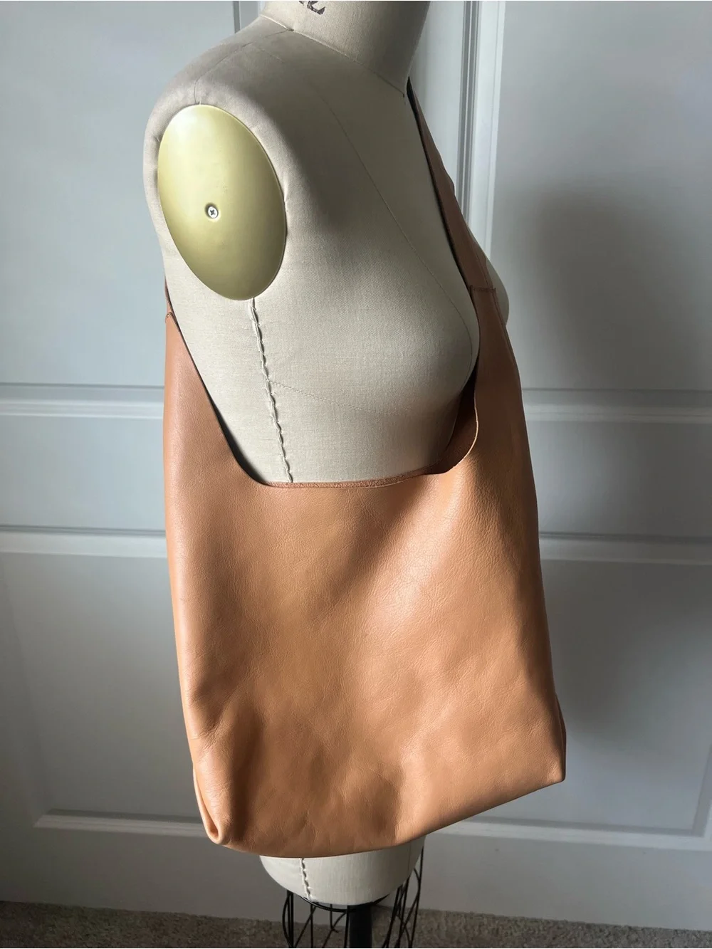 Minimalist Tan Leather Shoulder Boho Bag